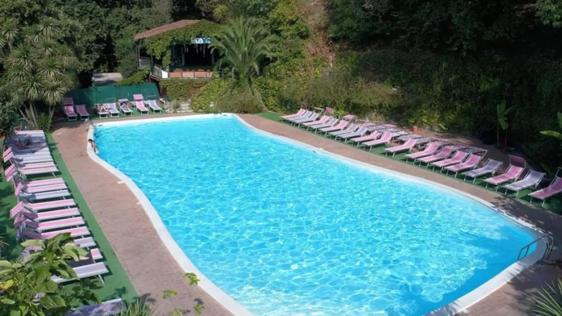 Beautiful Apartment In Roma With Shared Swimming Pool 0*, Rome