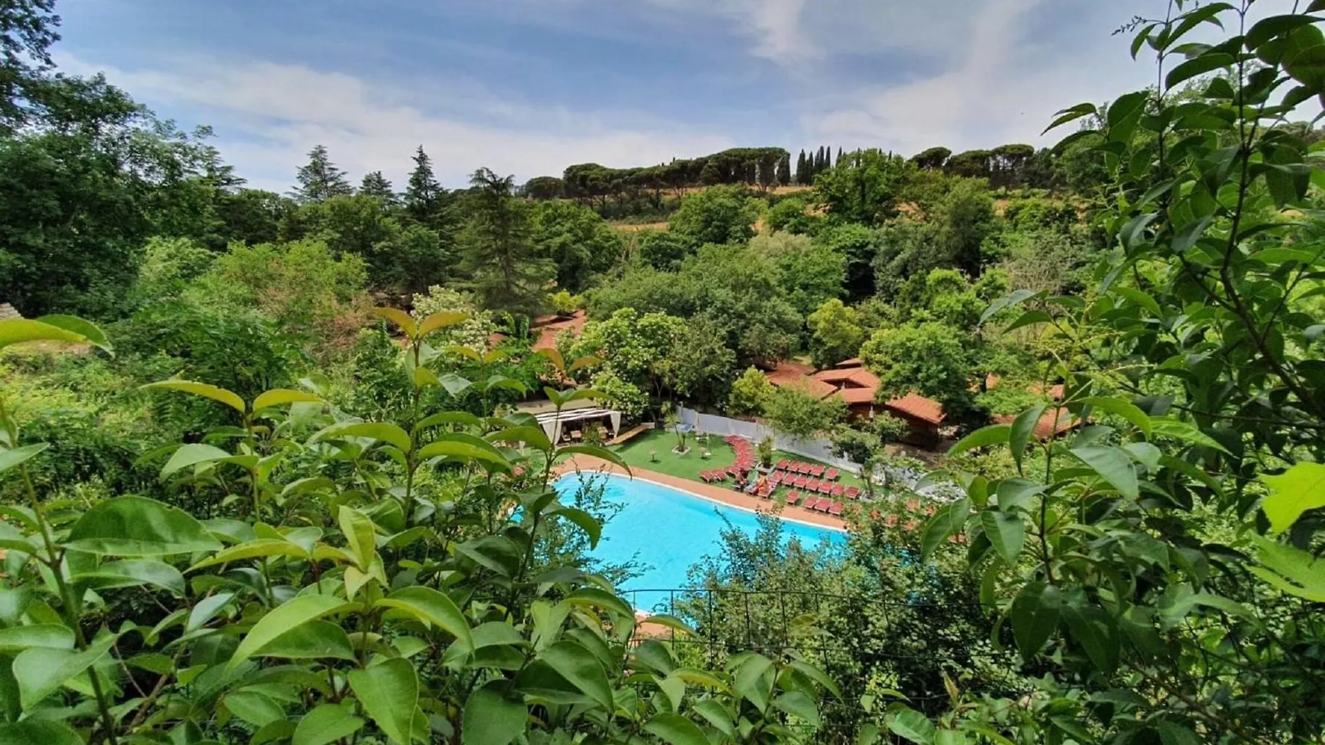 Beautiful Apartment In Roma With Shared Swimming Pool Rome